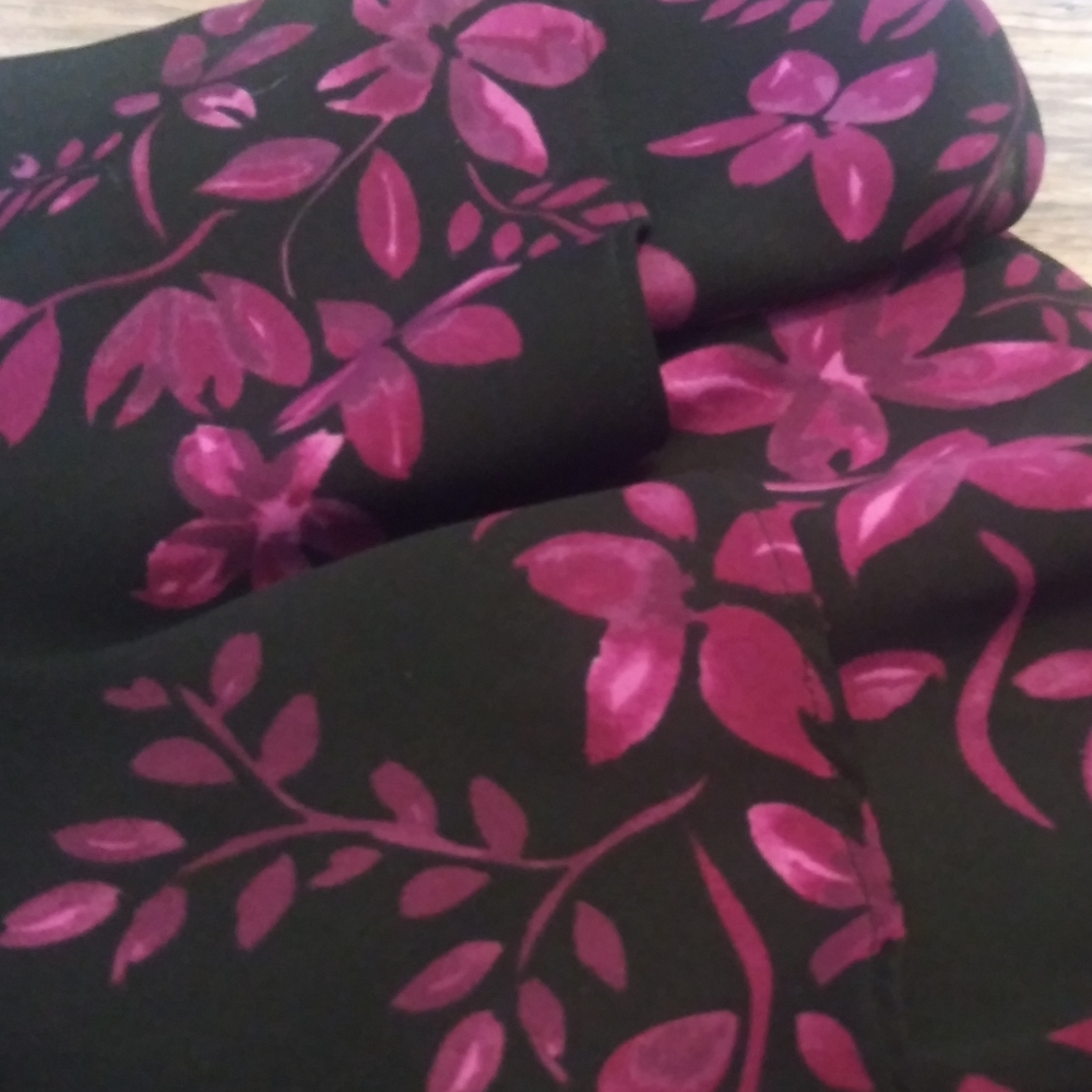 Parker black dark purple floral mock neck bell sleves - Picture 12 of 16